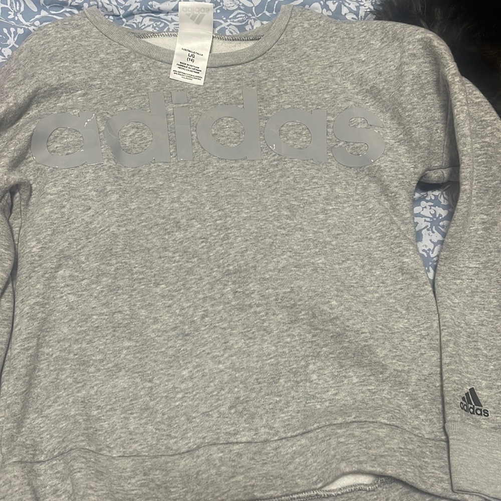 Sweat shirt